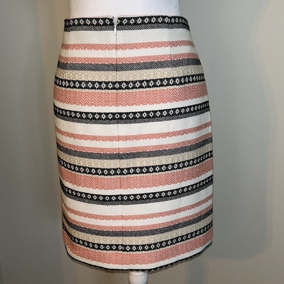 LOFT Southwestern Pattern Skirt Size 4 - Picture 3 of 8